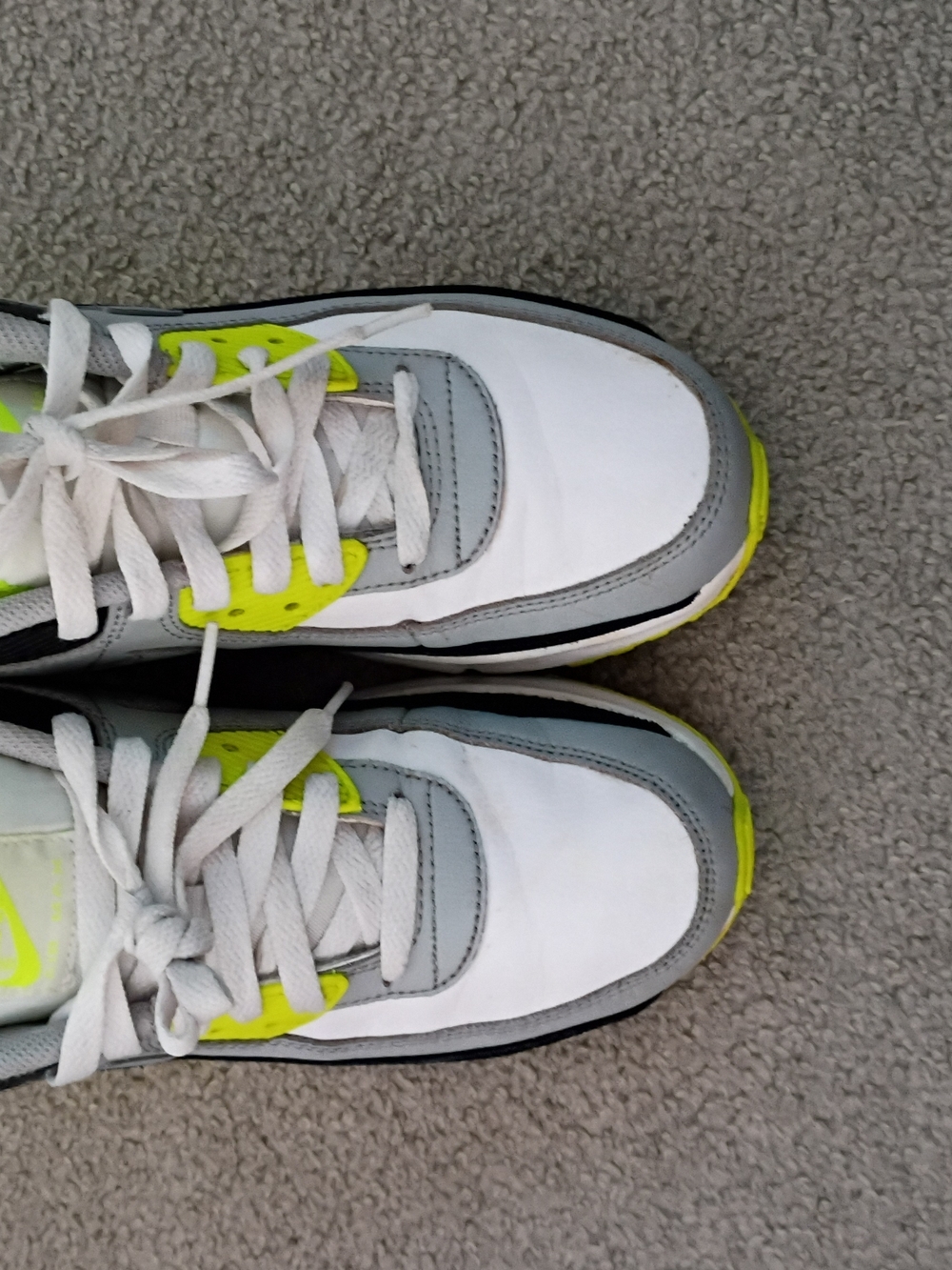 Nike White and Neon Yellow Low-Top Sneakers